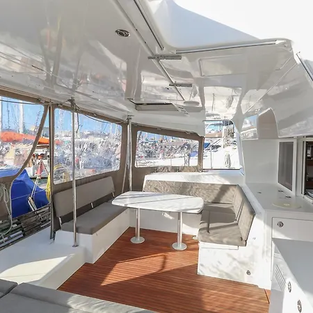 Panoramic Catamaran Xperience Botel *