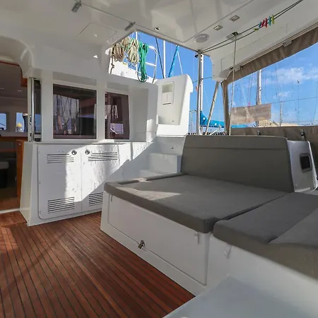Tekne Panoramic Catamaran Xperience *