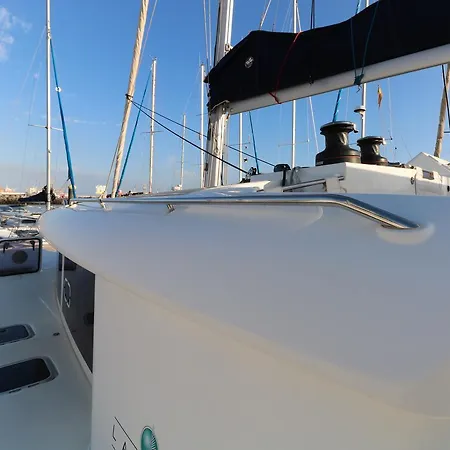 Tekne Panoramic Catamaran Xperience