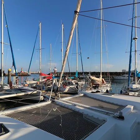 Botel Panoramic Catamaran Xperience *